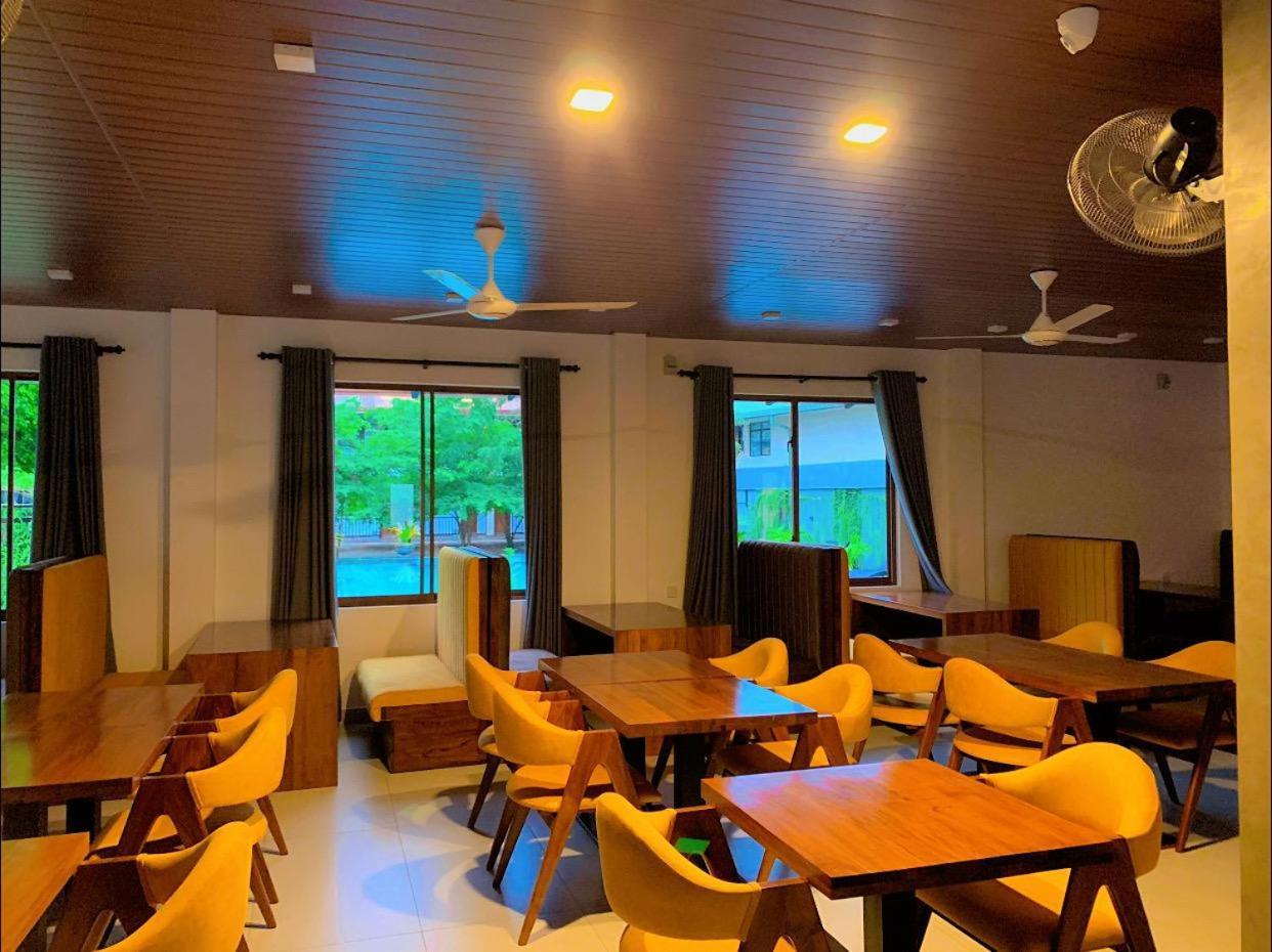 Ud Garden Hotel Kataragama Zewnętrze zdjęcie